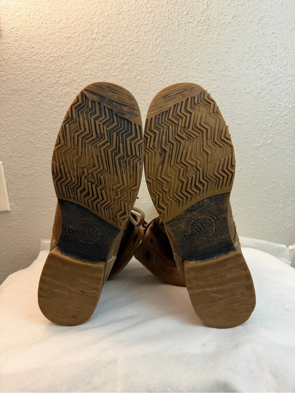 BED|STU Tan ankle boots Interior Label men boots, Sz 11, pre-owned, gently used